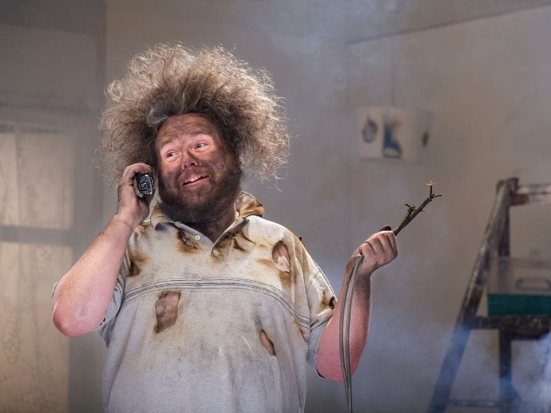 Resident shocked by DIY electrical work phoning a professional electrician